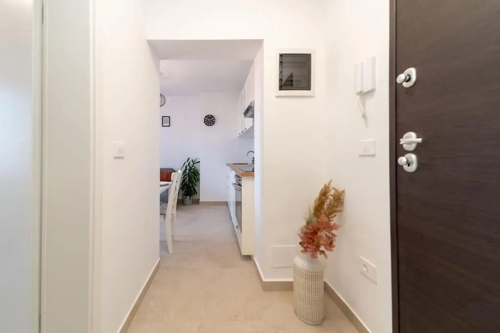 Apartment Danijel, With Beautiful Seaview Novigrad Novigrad  Croatia