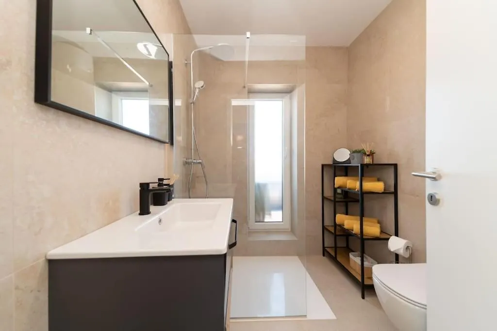 Apartment Danijel, With Beautiful Seaview Novigrad Novigrad Istria